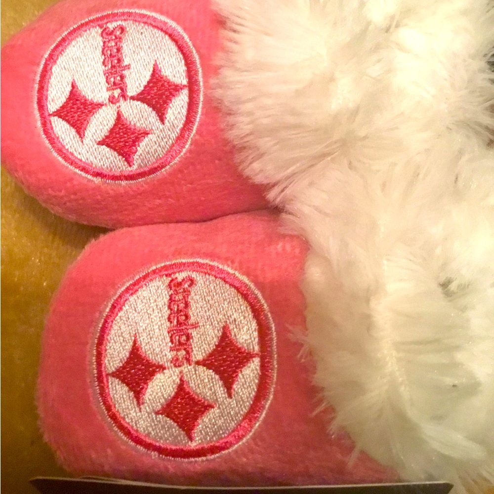 🆕 NFL Licensed / STEELERS INFANT BOOTIES / Pink / Grip Sole / Baby 3-6 Months /
